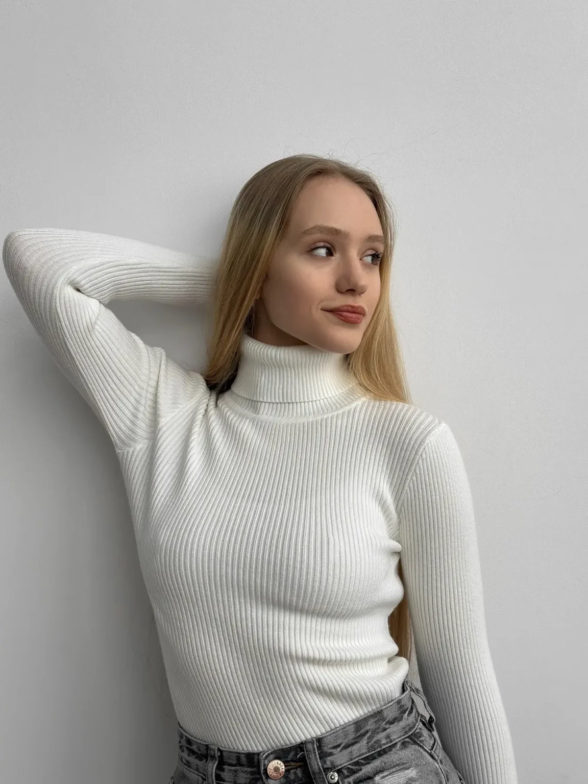 Водолазка біла
