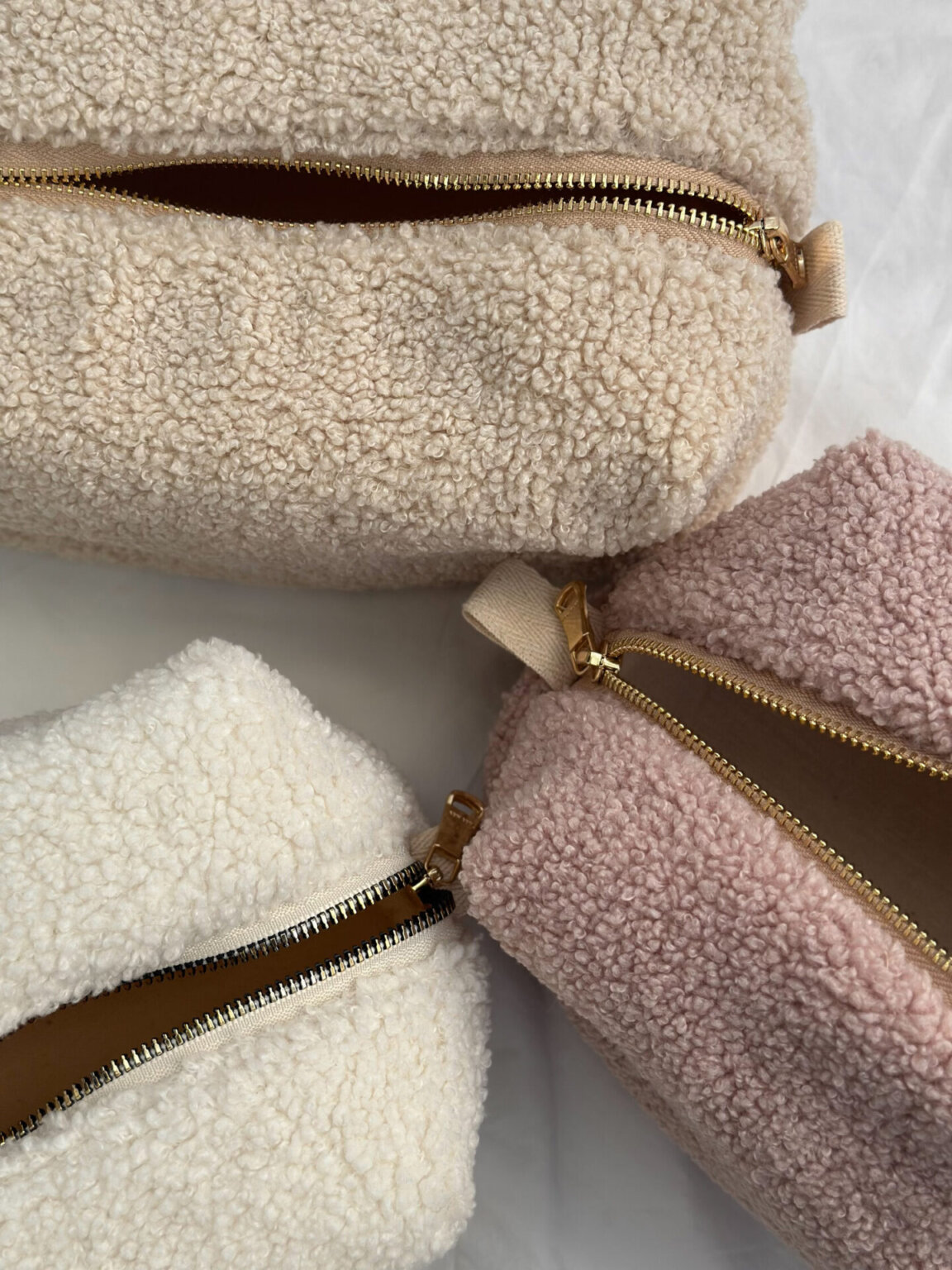 Подарунковий набір TEDDY milk (косметичка, капці, пакування коричневе)