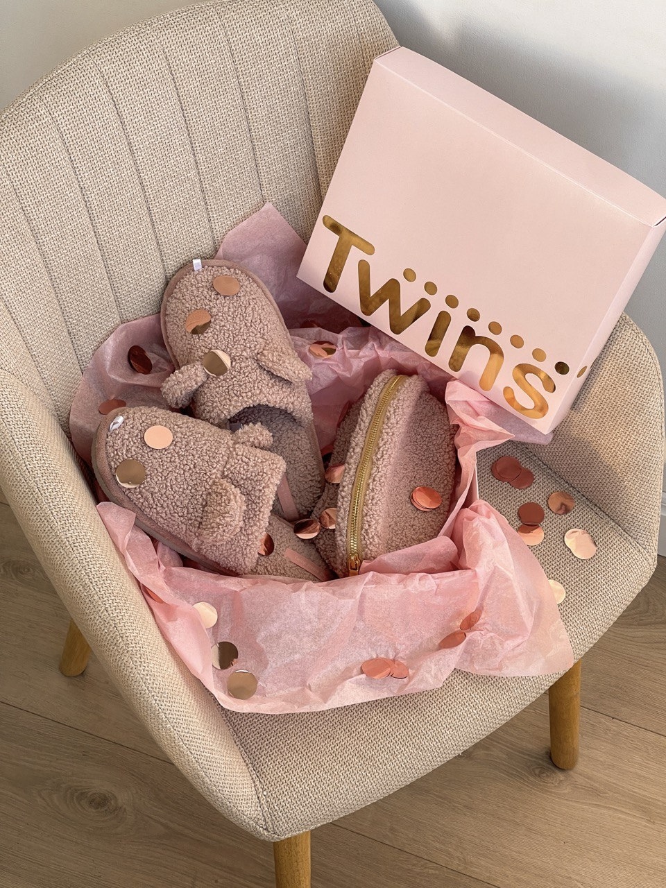 Подарунковий набір TEDDY pink (косметичка, капці, пакування рожеве)