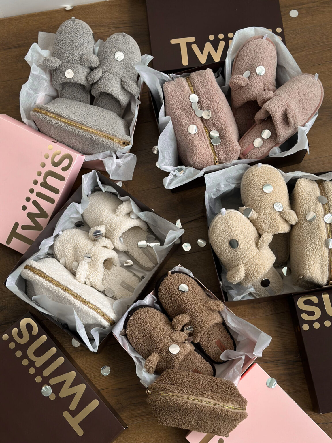 Подарунковий набір TEDDY white (косметичка, капці, пакування коричневе)