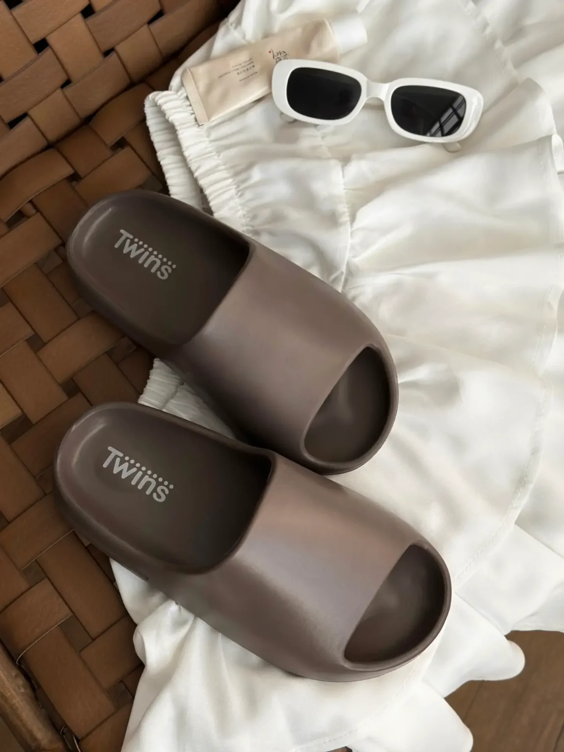 Twins капці піна пляжні та вуличні шоколад (=)