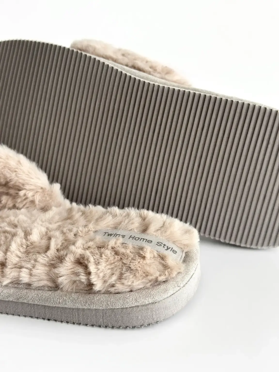 Капці домашні жіночі HS хутрянi перехрест beige (X)