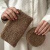 Косметичка TEDDY коричневого кольору конверт