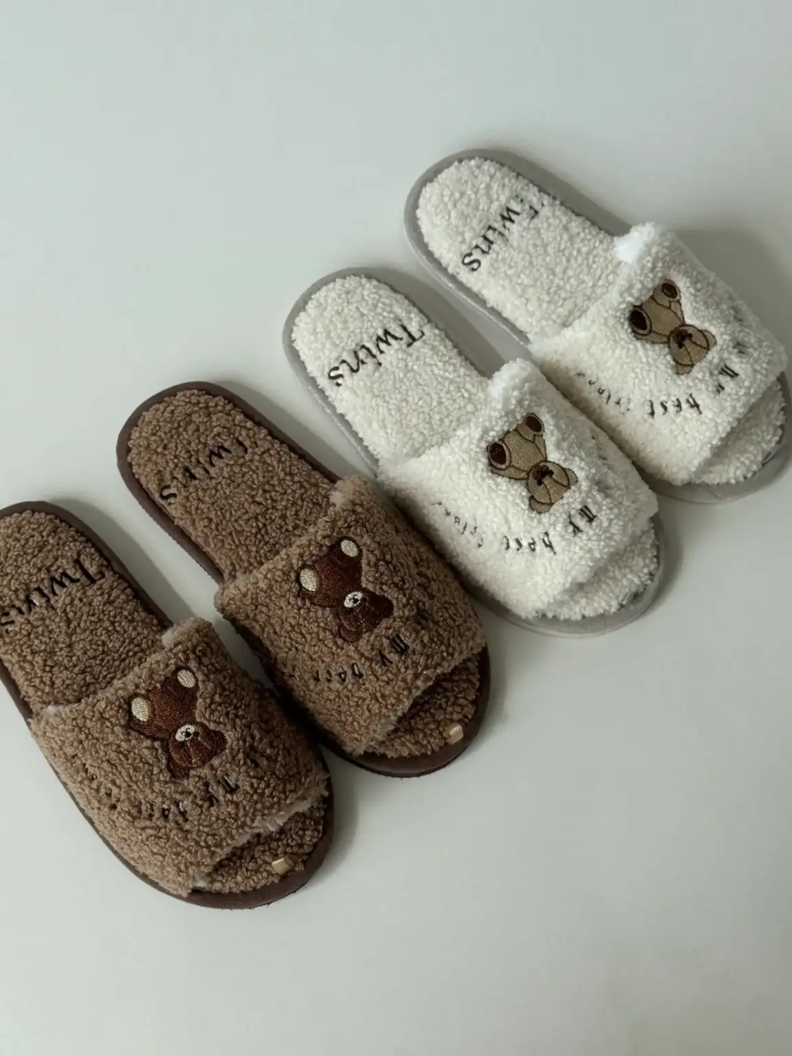 Капці домашні жіночі HS-LUX відкриті з вишивкою BEAR коричневі