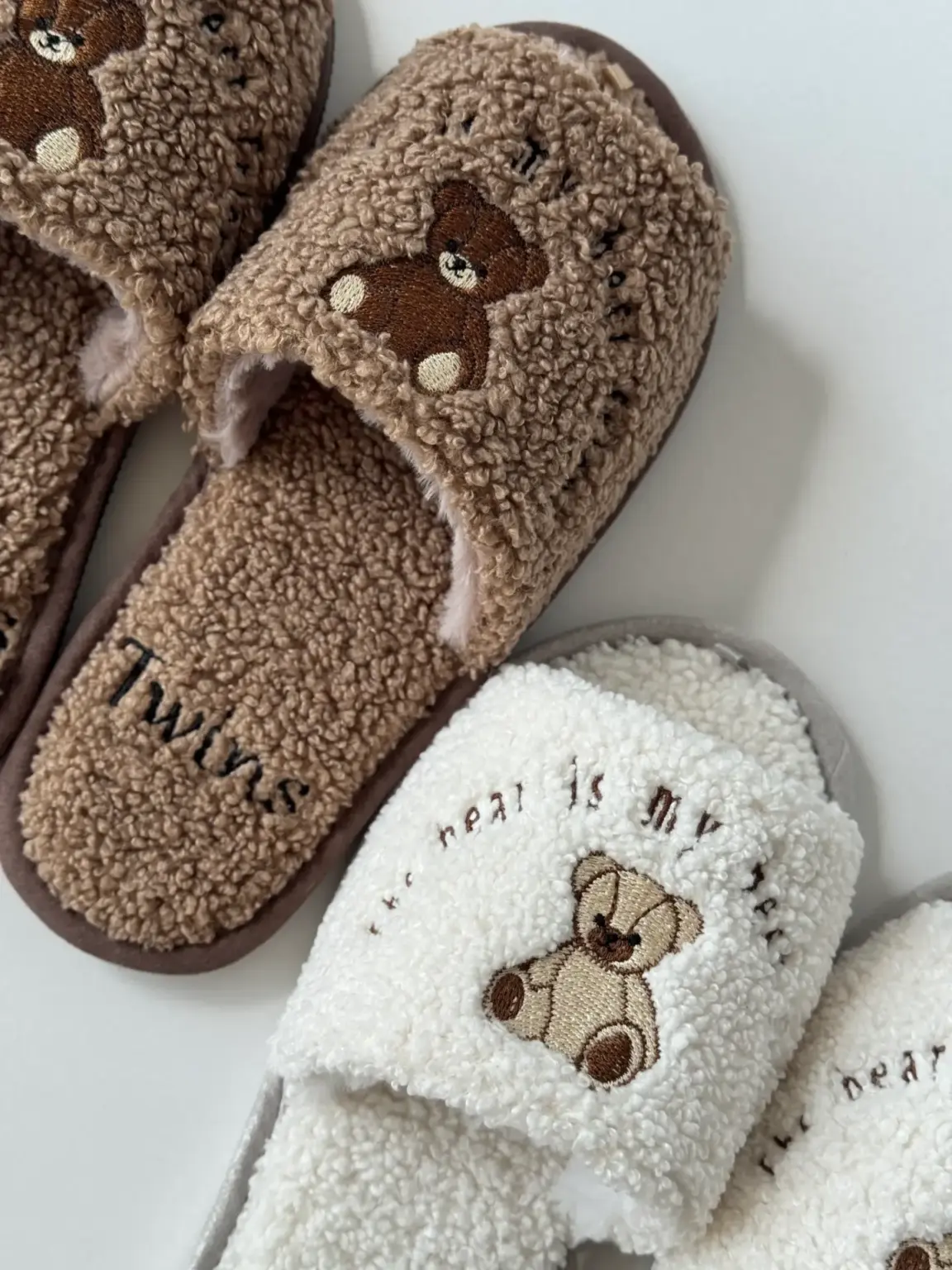 Капці домашні жіночі HS-LUX відкриті з вишивкою BEAR коричневі