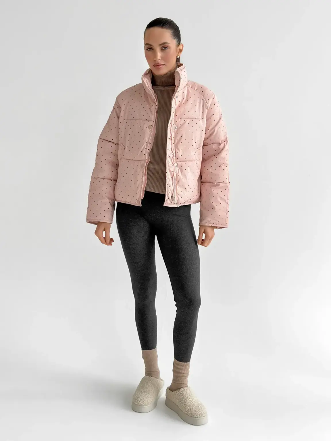 Куртка дута з коміром у горох пудрова onesize