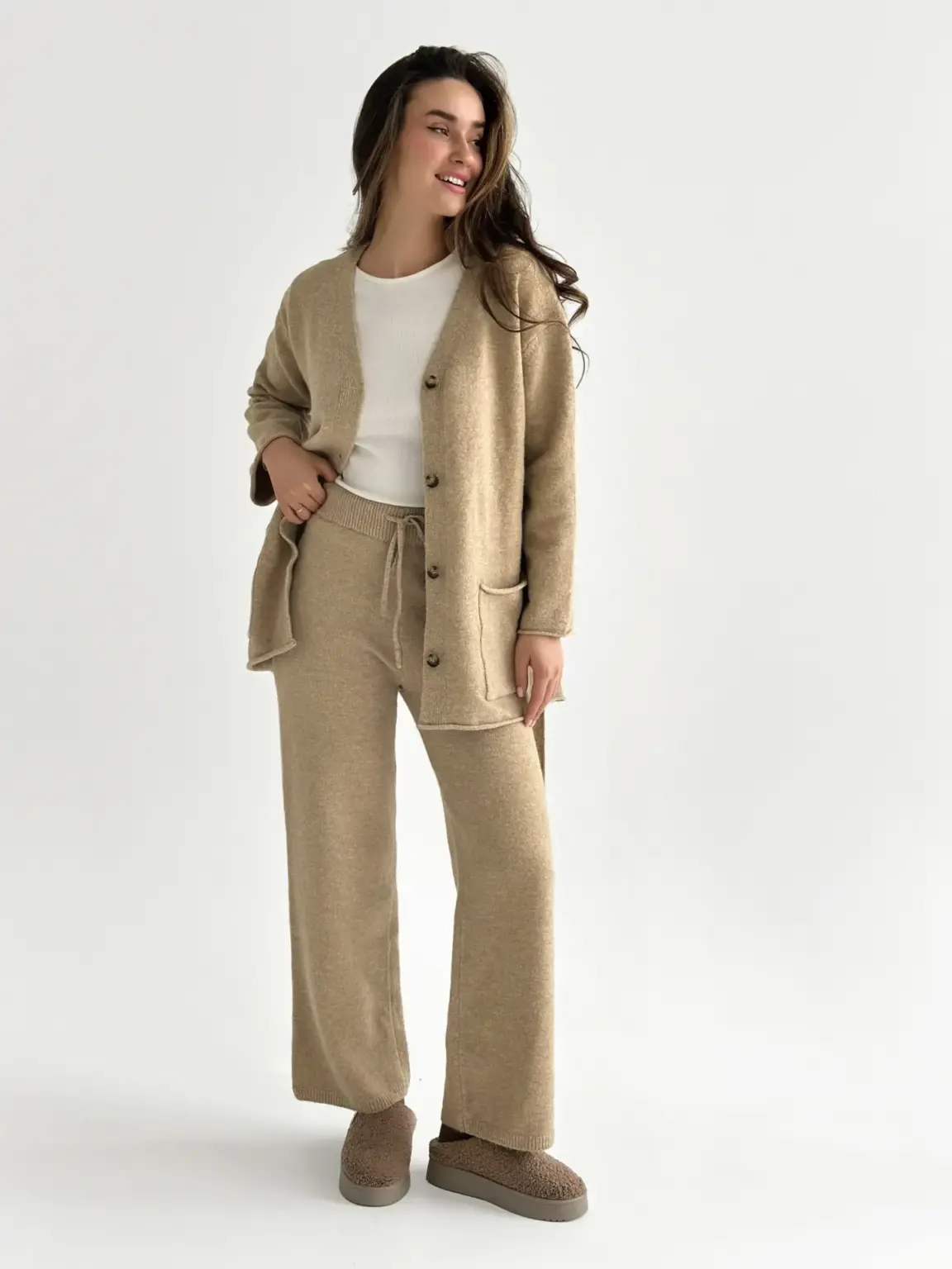 Комплект в'язаний кардиган з поясом та штани бежевий, onesize