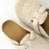 Клоги жіночі Teddy з ремінцем молочні