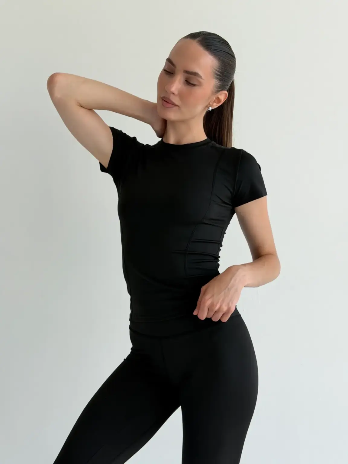 Yoga футболка чорна
