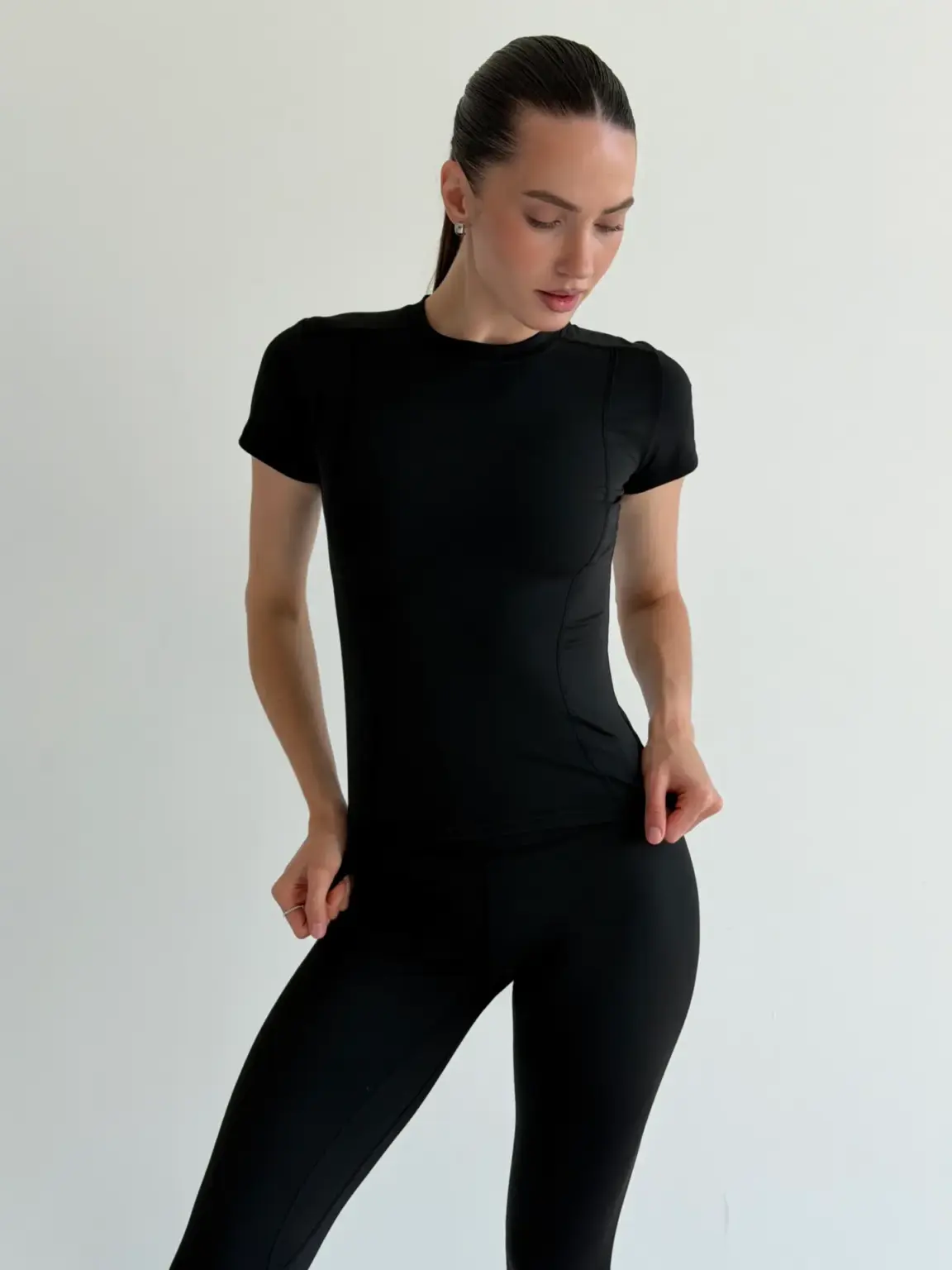 Yoga футболка чорна
