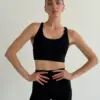 Yoga топ з перехресними бретелями чорний